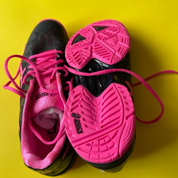 ASICS Tennis Shoes - Picture 3 of 4